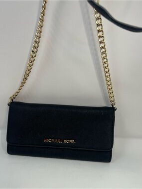 Michael Kors Jet Set Travel Crossbody Wallet Clutch BLACK Gold Chain & Black